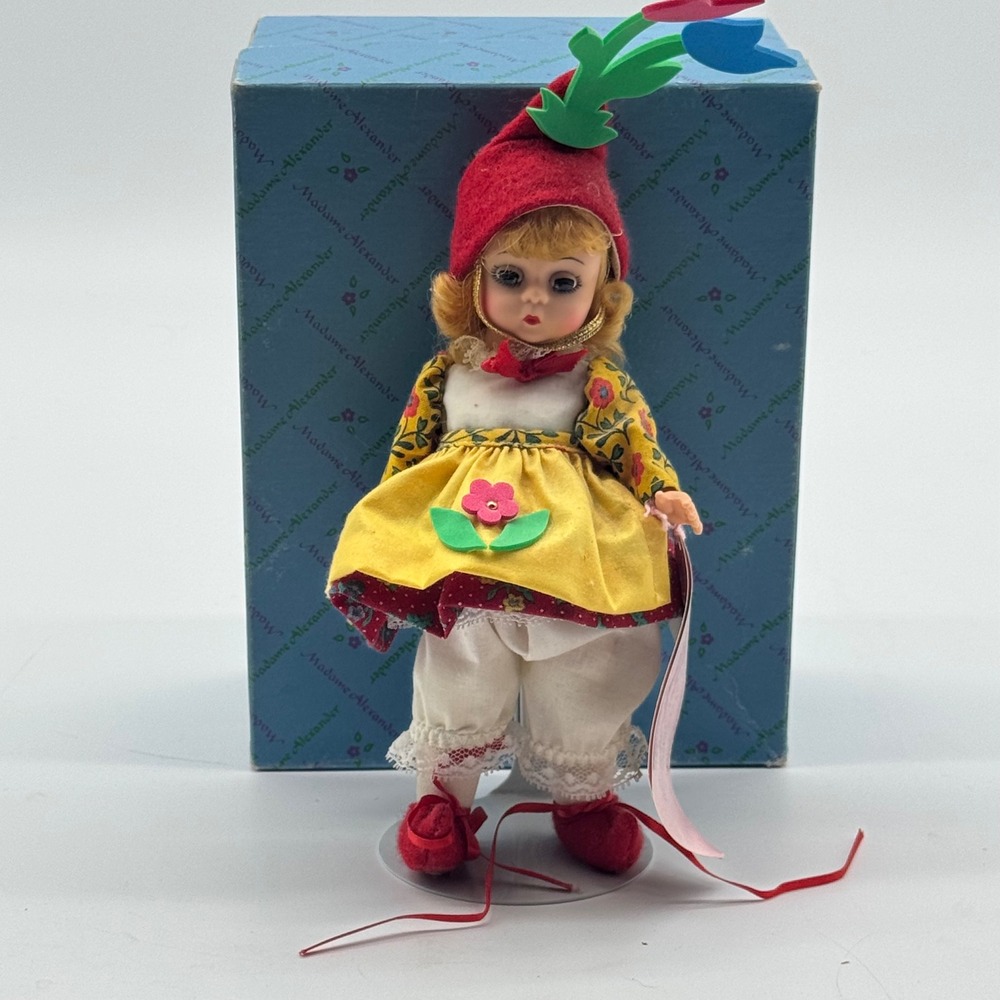 Madame Alexander Wizard of Oz Munchkin Peasant Doll 8 inch with Box 148445
